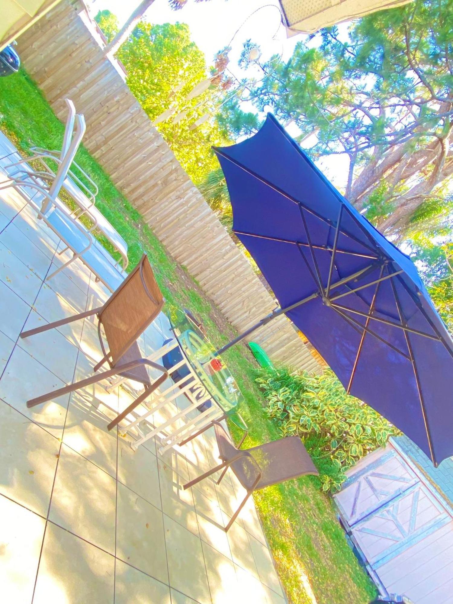 Apartment Cozy Only 10 Minutes By Car Of Siesta Key Sarasota